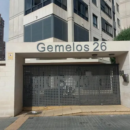 Gemelos 26-fincas 公寓 *